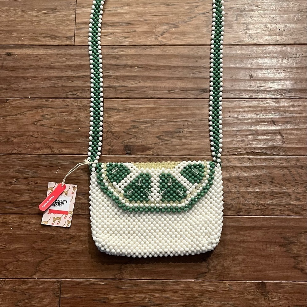 Bouffant & Broken Hearts beaded Crossbody purse - Picture 1 of 7